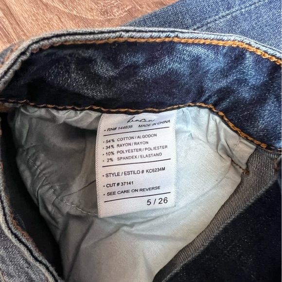KanCan Jeans
Size 5/26 - Picture 4 of 8